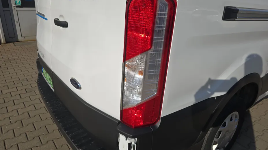 FORD Transit E-Transit 350 L3H2 RWD Trend