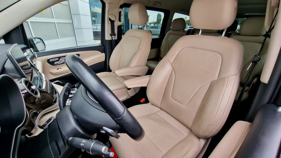 MERCEDES-BENZ V Klasa V 250 (BlueTEC) d 7G-Tronic (długi)