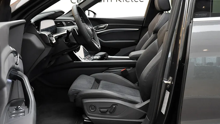 AUDI e-tron Q8 e-tron 55 114kWh Quattro S Line