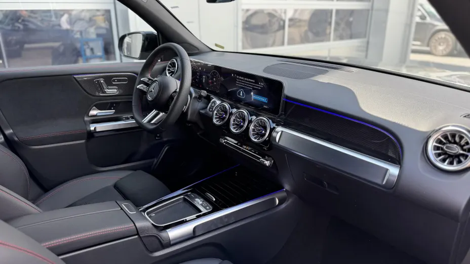 MERCEDES-BENZ GLB GLB 200 mHEV AMG Line 7G-DCT Nowy