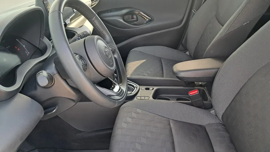 TOYOTA Yaris Yaris Hybrid 1.5 Style