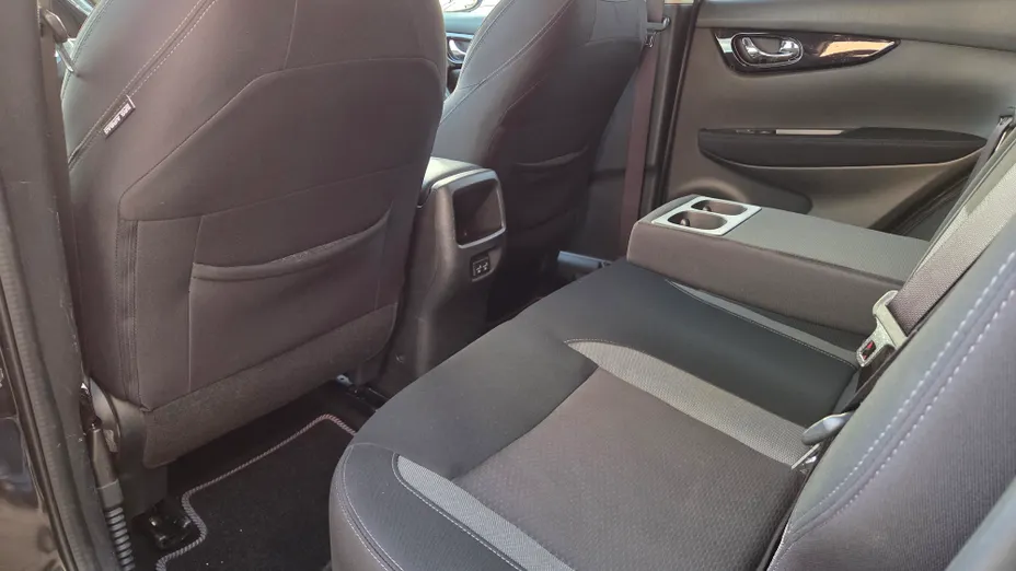 NISSAN Qashqai Qashqai 1.3 DIG-T N-Connecta