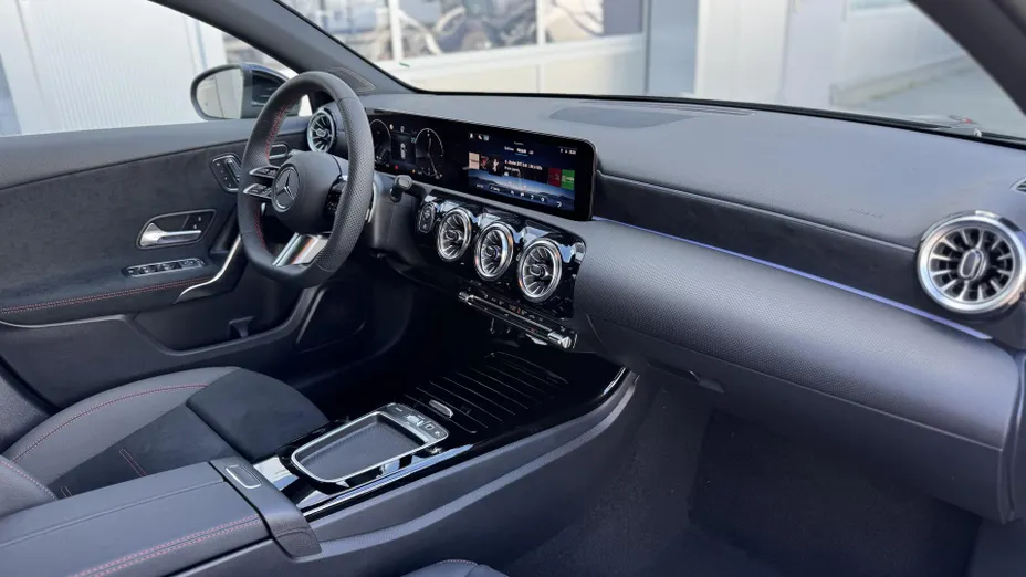 MERCEDES-BENZ A Klasa A 200 d AMG Line 8G-DCT Nowy