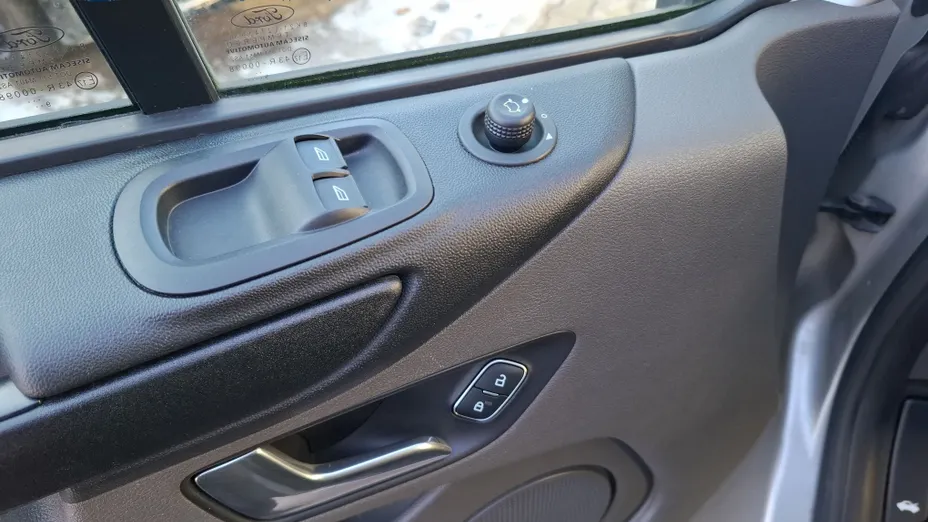 FORD Transit Custom Transit Custom 320 L2H1 Trend