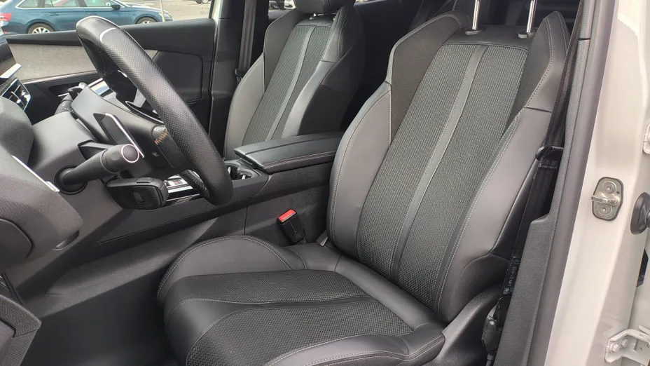 PEUGEOT 3008 3008 1.5 BlueHDi GT S&S EAT8