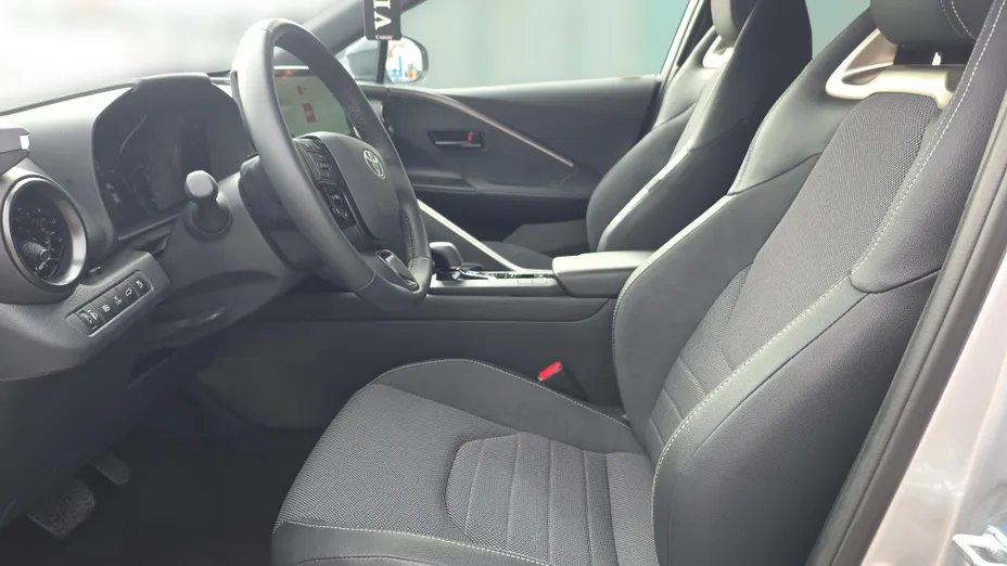 TOYOTA C-HR C-HR 2.0 PHEV Dynamic Force Executive