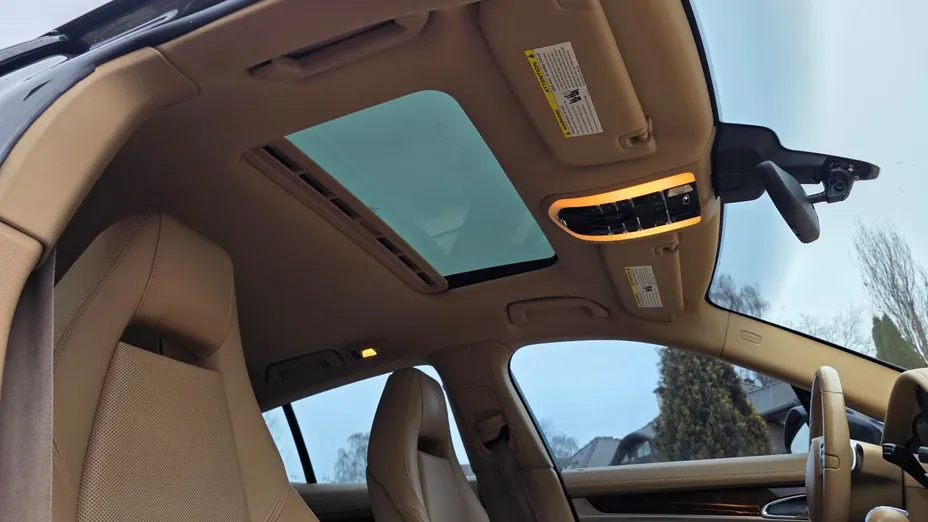 PORSCHE Panamera Panamera 4