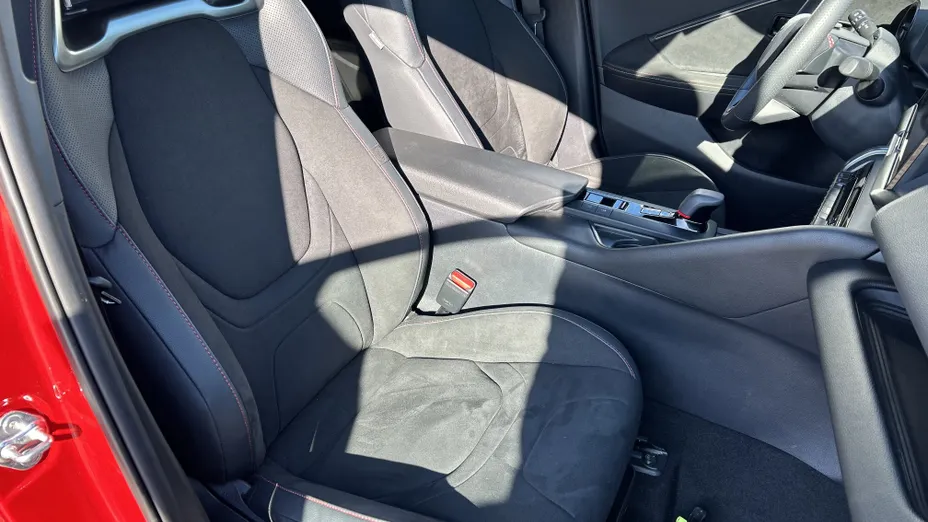 TOYOTA C-HR C-HR 2.0 PHEV Dynamic Force GR Sport