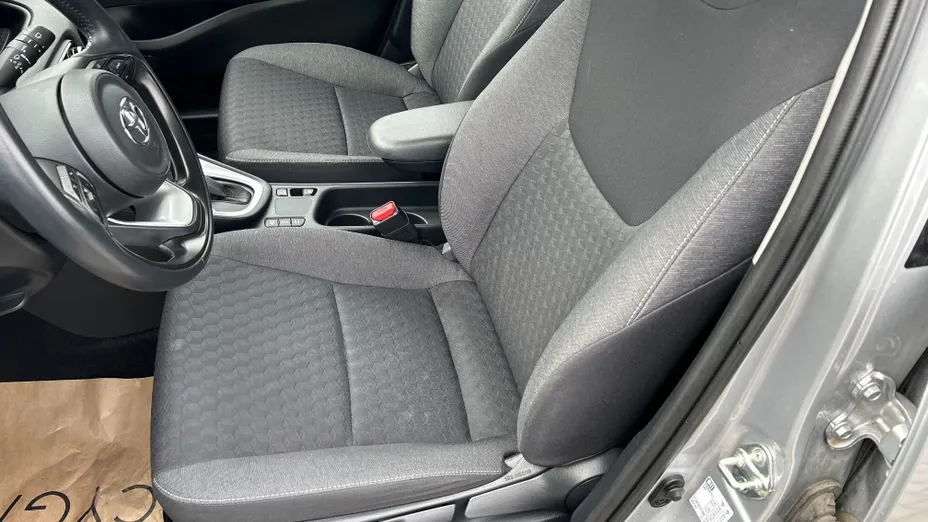 TOYOTA Yaris Yaris Hybrid 1.5 Comfort