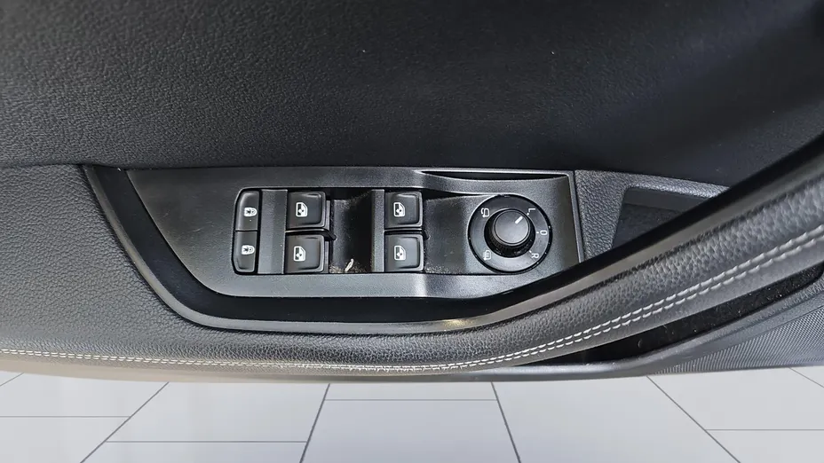 SKODA Superb Superb 2.0 TDI SCR Style DSG