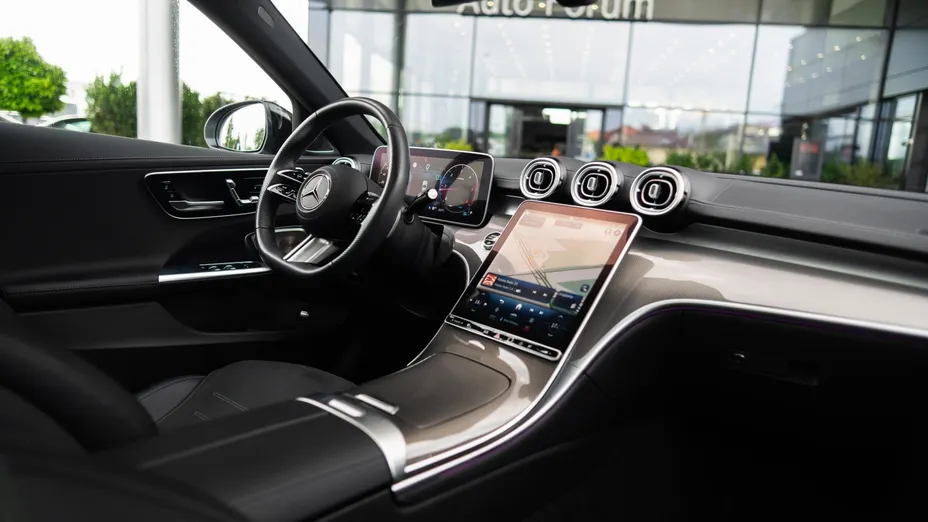 MERCEDES-BENZ C Klasa C 220 d mHEV 4-Matic AMG