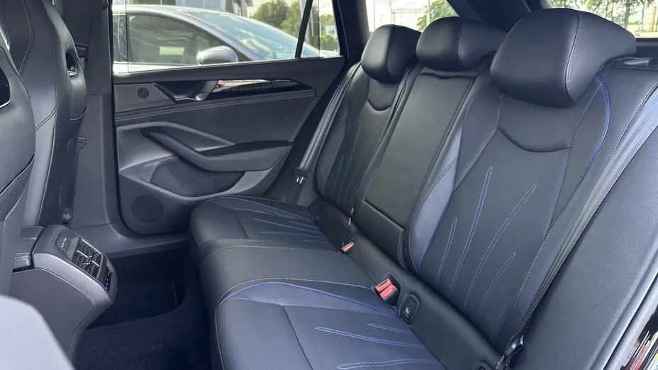 VOLKSWAGEN Passat Passat 2.0 TDI SCR R-Line DSG