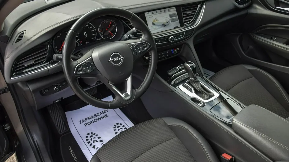 OPEL Insignia -