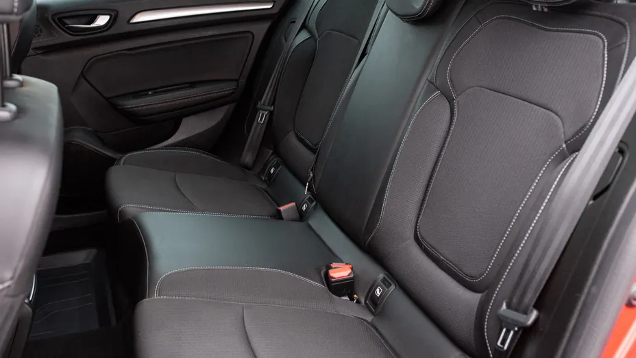 RENAULT Megane Megane 1.3 TCe FAP Intens EDC