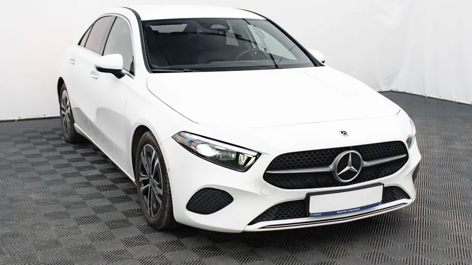 MERCEDES-BENZ A Klasa A 200 d Progressive 8G-DCT
