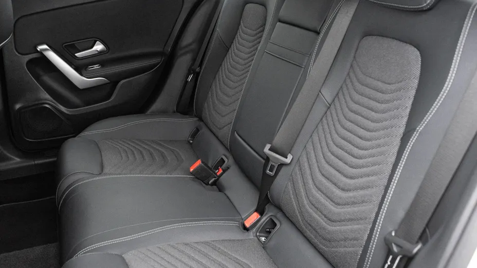 MERCEDES-BENZ A Klasa A 200 d Progressive 8G-DCT