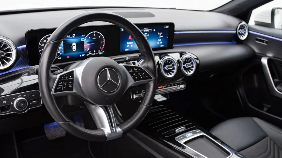 MERCEDES-BENZ A Klasa A 200 d Progressive 8G-DCT