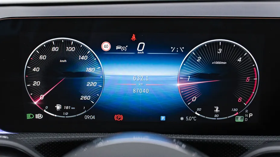 MERCEDES-BENZ A Klasa A 200 d Progressive 8G-DCT