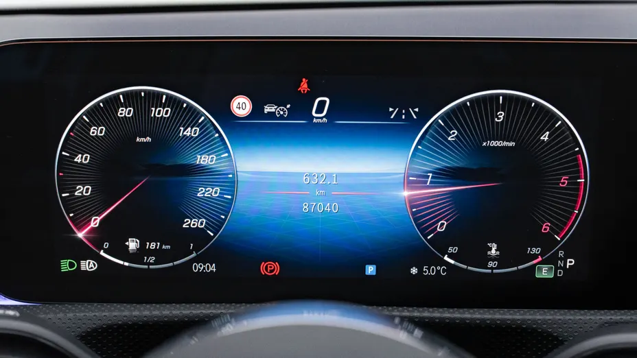 MERCEDES-BENZ A Klasa A 200 d Progressive 8G-DCT