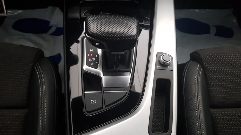 AUDI A4 A4 45 TFSI mHEV Quattro S Line S tronic