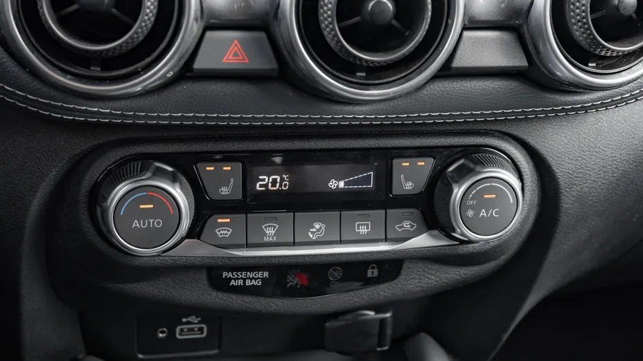 NISSAN Juke Juke 1.0 DIG-T N-Connecta DCT