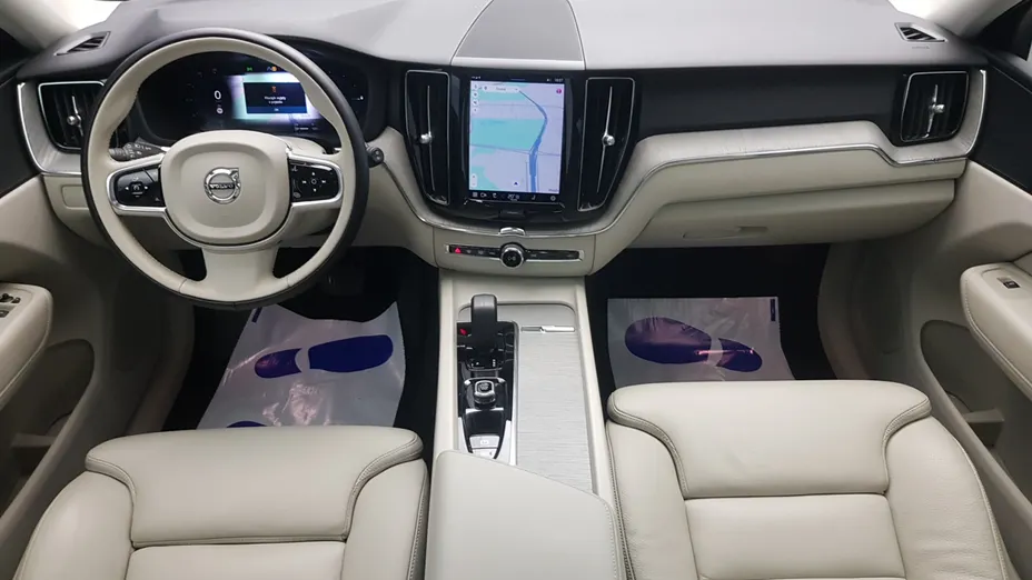 VOLVO XC60 XC60 T6 Plug-In Hybrid AWD Plus Bright aut