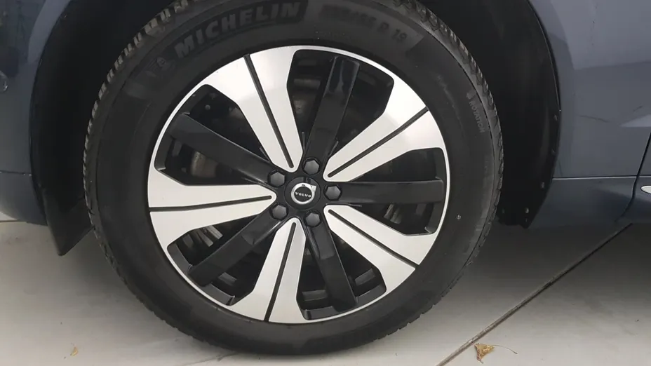 VOLVO XC60 XC60 T6 Plug-In Hybrid AWD Plus Bright aut