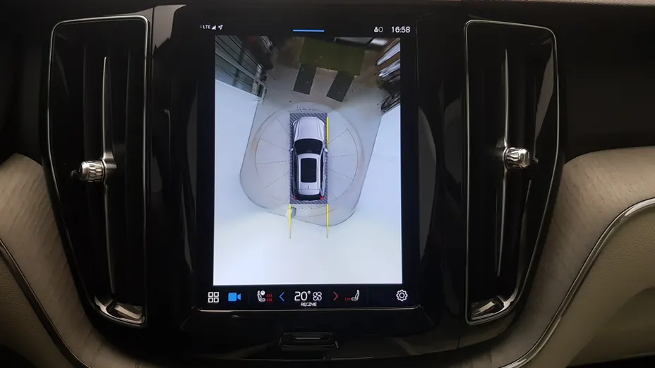 VOLVO XC60 XC60 T6 Plug-In Hybrid AWD Plus Bright aut