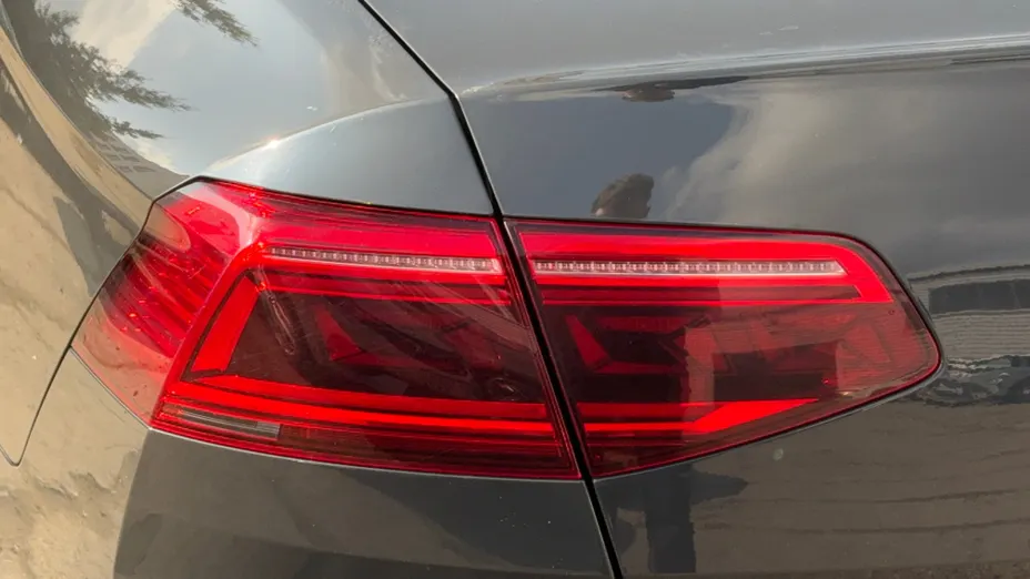 VOLKSWAGEN Passat Passat 2.0 TDI Elegance DSG