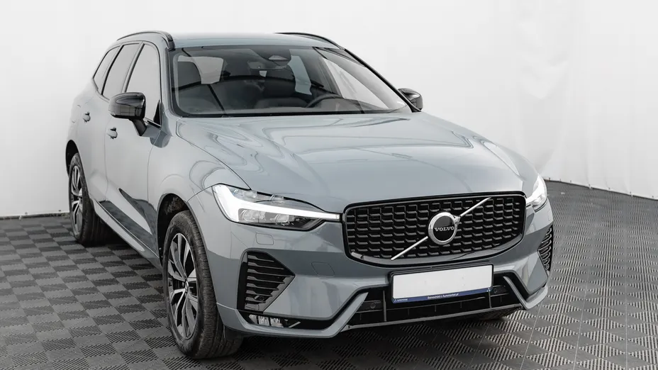 VOLVO XC60 XC60 B4 D AWD Plus Dark aut
