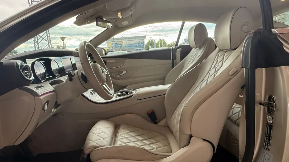 MERCEDES-BENZ E Klasa E 220 d Coupe 4-Matic 9G-TRONIC