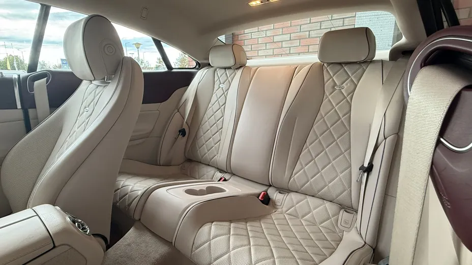 MERCEDES-BENZ E Klasa E 220 d Coupe 4-Matic 9G-TRONIC