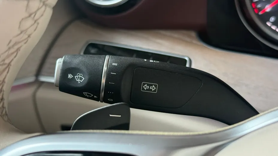 MERCEDES-BENZ E Klasa E 220 d Coupe 4-Matic 9G-TRONIC