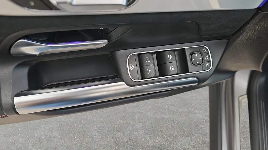 MERCEDES-BENZ EQA EQA 250 66.5kWh AMG Line