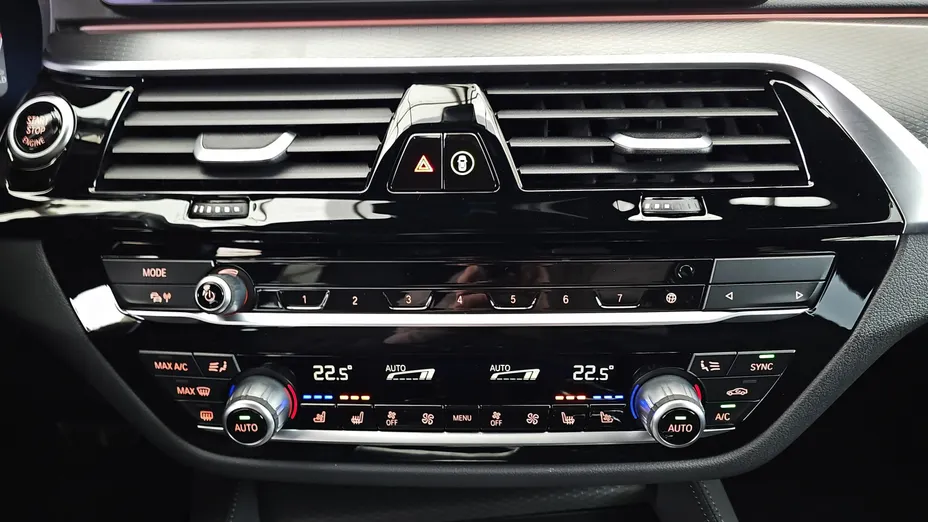 BMW Seria 5 530d xDrive mHEV M Sport sport-aut