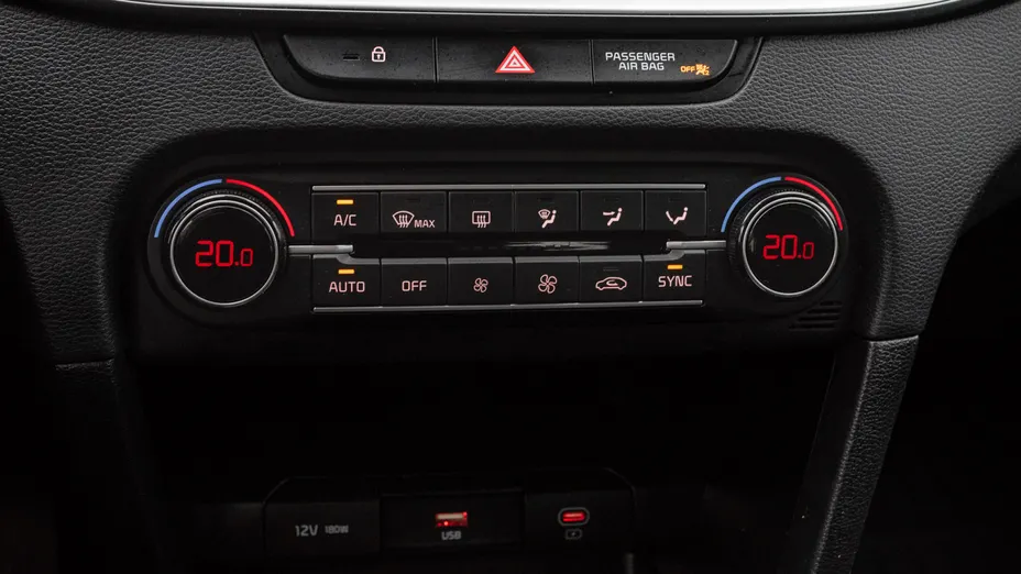 KIA Cee'd Ceed 1.5 T-GDI M