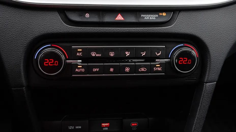 KIA Cee'd Ceed 1.5 T-GDI M