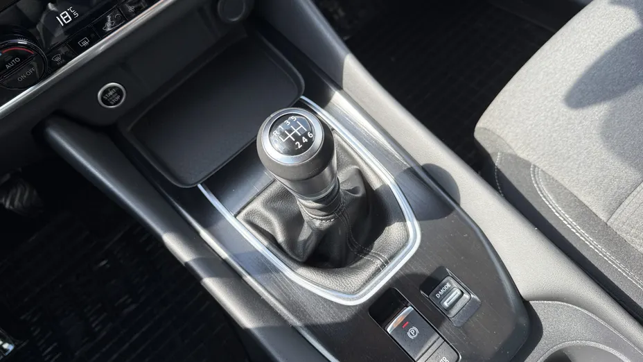 NISSAN Qashqai Qashqai 1.3 DIG-T mHEV N-Connecta