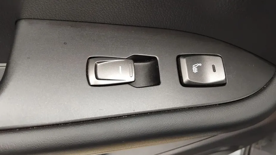 KGM / SSANGYONG Musso Musso Grand 2.2 e-XDi Quartz 4WD aut