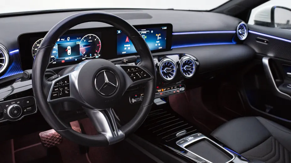 MERCEDES-BENZ A Klasa A 200 d Progressive 8G-DCT