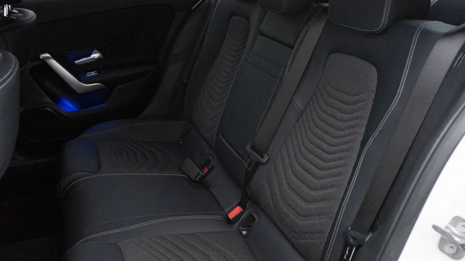 MERCEDES-BENZ A Klasa A 200 d Progressive 8G-DCT