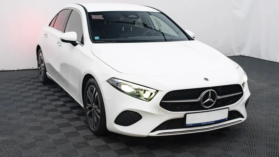 MERCEDES-BENZ A Klasa A 200 d Progressive 8G-DCT