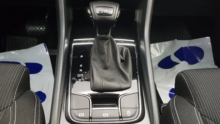 SKODA Karoq Karoq 1.6 TDI SCR 4x2 Style DSG