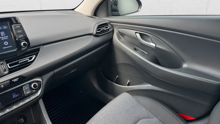 HYUNDAI i30 i30 1.5 T-GDI 48V Smart