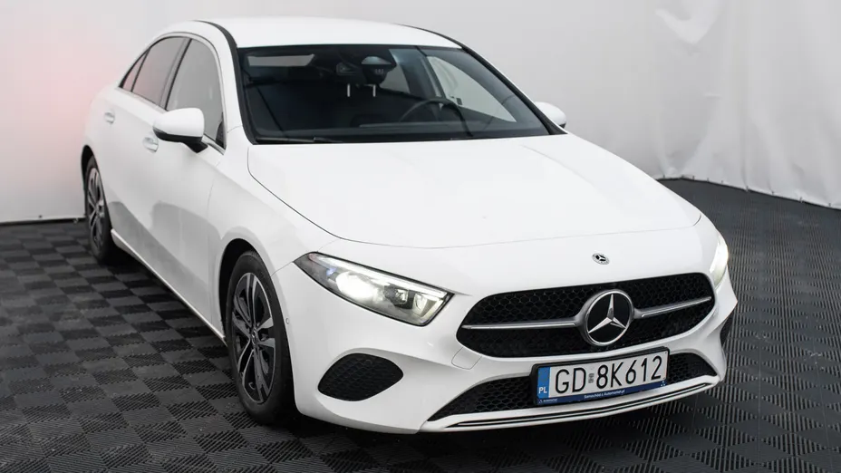 MERCEDES-BENZ A Klasa A 200 d Progressive 8G-DCT