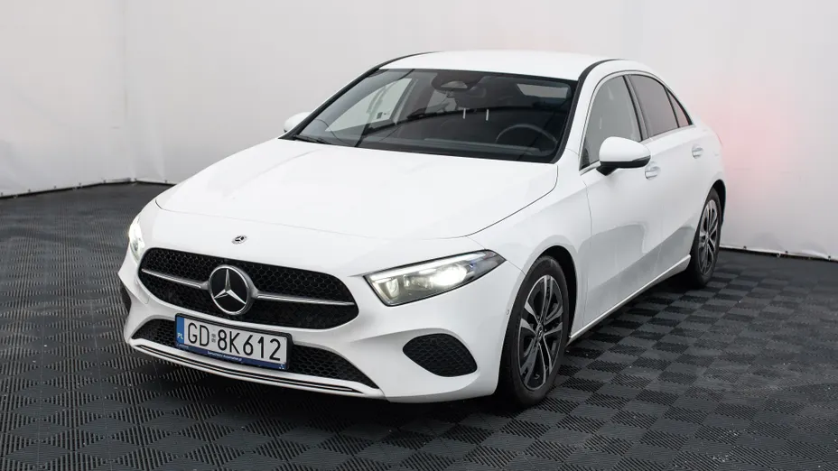 MERCEDES-BENZ A Klasa A 200 d Progressive 8G-DCT