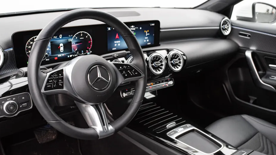 MERCEDES-BENZ A Klasa A 200 d Progressive 8G-DCT