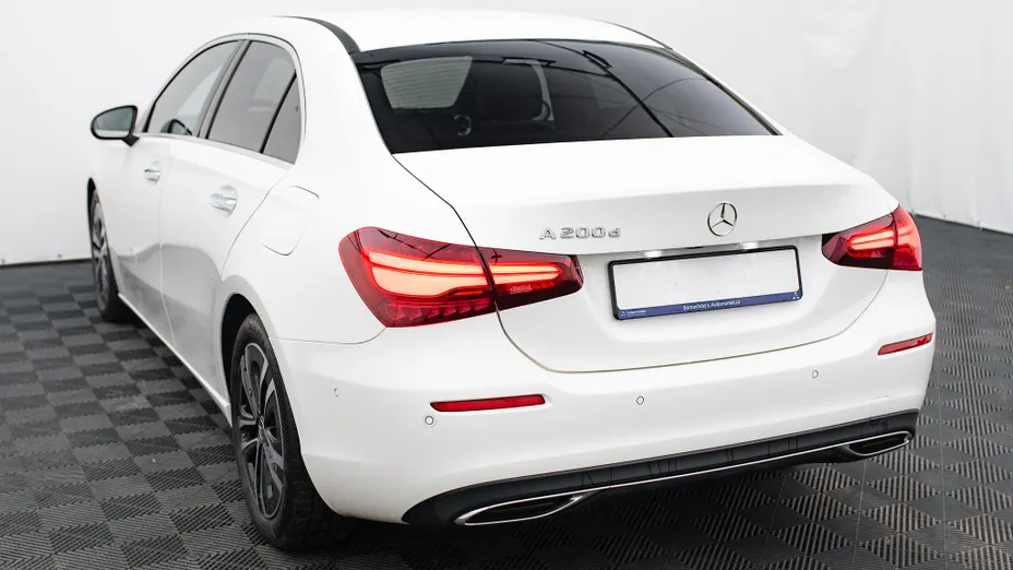 MERCEDES-BENZ A Klasa A 200 d Progressive 8G-DCT