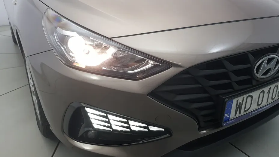 HYUNDAI i30 i30 1.5 DPI Classic +