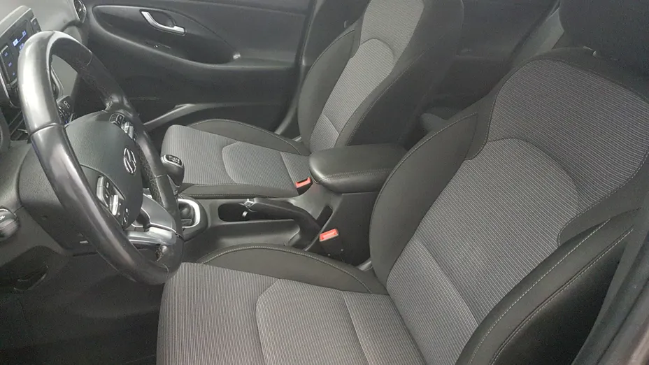 HYUNDAI i30 i30 1.5 DPI Classic +